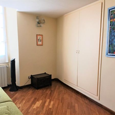 Apartament Casa Alexandra In Centro E A Pochi Passi Dal Mare Imperia Zewnętrze zdjęcie