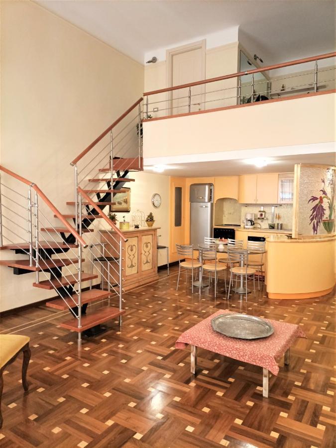 Apartament Casa Alexandra In Centro E A Pochi Passi Dal Mare Imperia Zewnętrze zdjęcie