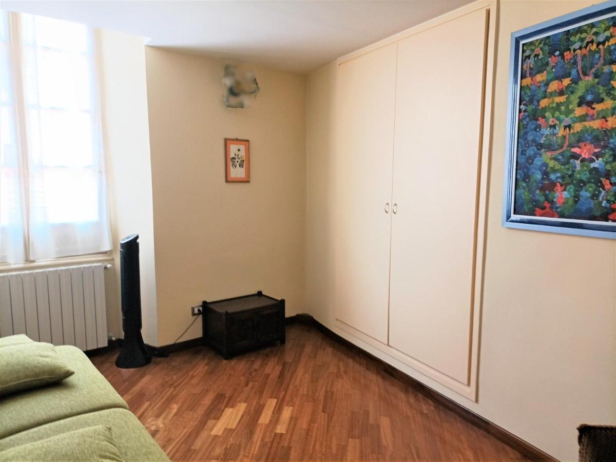 Apartament Casa Alexandra In Centro E A Pochi Passi Dal Mare Imperia Zewnętrze zdjęcie